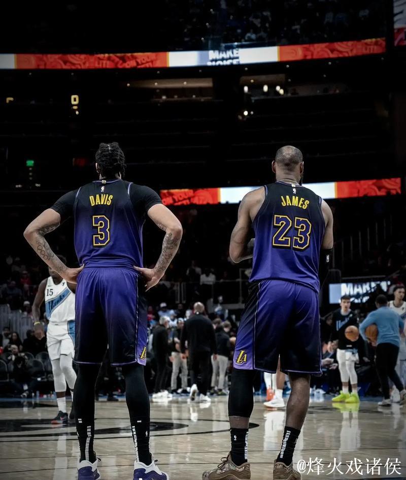 詹姆斯大喜的日子,浓眉为什么闷闷不乐? 詹姆斯大喜的日子,浓眉为什么闷闷不乐?